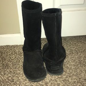 Snow boots, very warm.